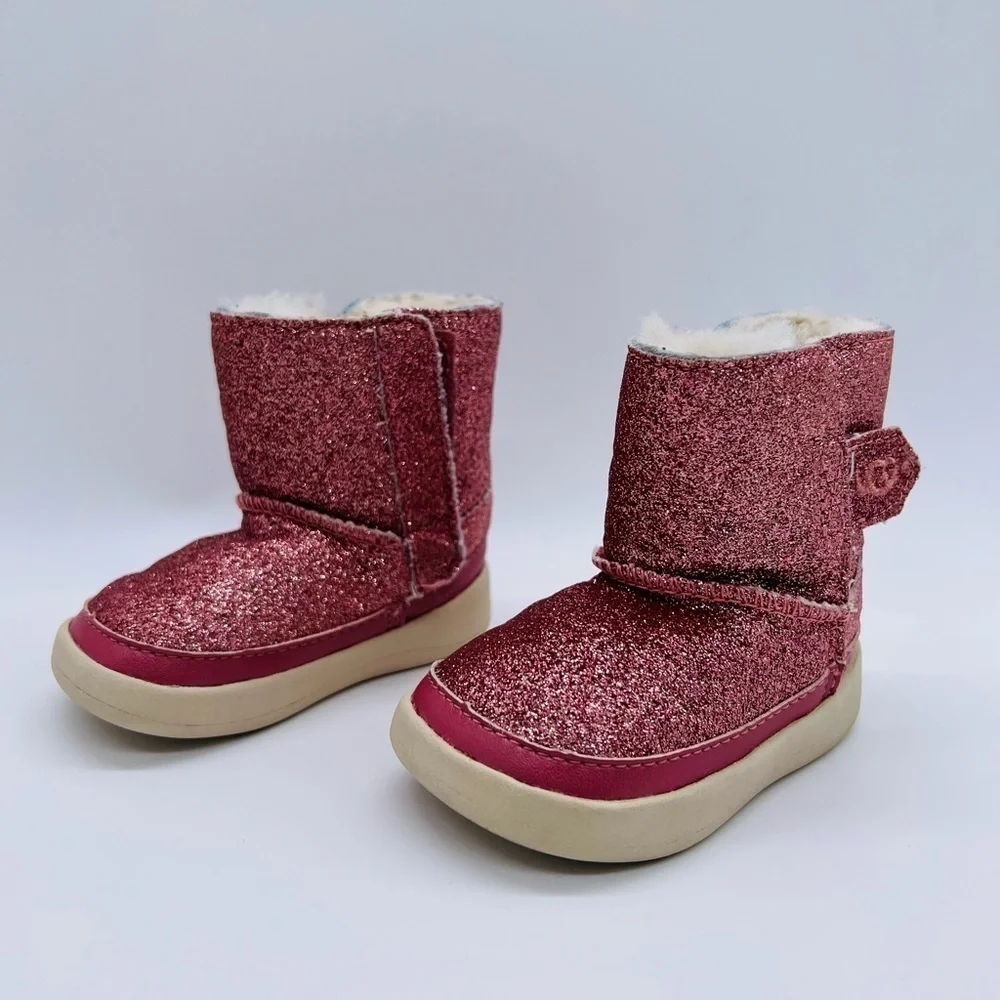 UGG PINK SPARKLY BABY GIRL BOOTS SIZE 2/3